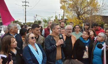 ZDERO ANUNCIÓ LA PAVIMENTACIÓN DE LA AVENIDA LAS PIEDRAS