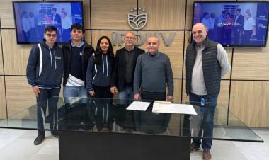 ESTUDIANTES DE ESCUELAS TÉCNICAS REALIZARÁN PASANTÍAS EN EL IPDUV