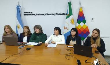 EDUCACIÓN BRINDA ACOMPAÑAMIENTO PEDAGÓGICO ANTE LA LLEGADA DE LOS LIBROS DEL PROGRAMA “LIBROS PARA APRENDER”
