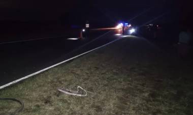 MURIÓ UN CICLISTA TRAS UN VIOLENTO CHOQUE CON UNA CAMIONETA EN COLONIA ABORIGEN