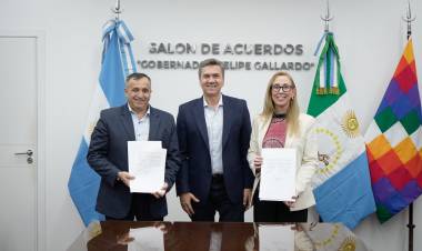 FIRMA DE ACUERDO INTERNACIONAL: LA PROVINCIA FORTALECE SUS POLÍTICAS SANITARIAS JUNTO A LA OPS
