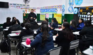 CHACO FORTALECE LA ALFABETIZACIÓN INICIAL CON CAPACITACIONES DOCENTES EN TODO EL TERRITORIO PROVINCIAL