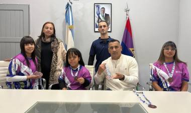 ATLETAS CHAQUEÑOS FUERON DISTINGUIDOS POR SUS DESTACADAS ACTUACIONES EN LA LIGA PARALÍMPICA DE ATLETISMO