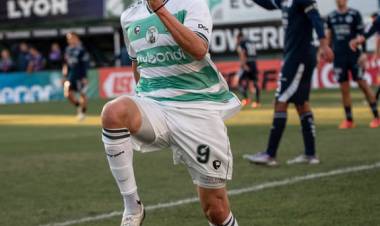 FERRO DERROTÓ A ACASSUSO Y SE MANTIENE COMO ESCOLTA DE LA ZONA A DE LA PRIMERA NACIONAL