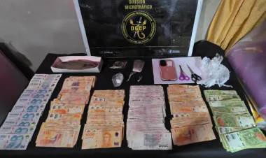DETIENEN A UNA JOVEN Y SECUESTRAN COCAÍNA, MARIHUANA Y MÁS DE MEDIO MILLÓN DE PESOS