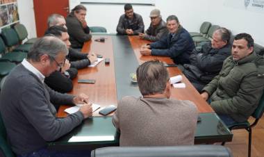 PRODUCCIÓN Y PESCADORES ACORDARON UNA AGENDA DE TRABAJO PARA FORTALECER LA ACTIVIDAD PESQUERA