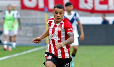 BOCA SE INTERESÓ EN TIAGO PALACIOS Y ESTUDIANTES YA LE PUSO PRECIO