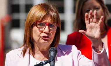 BULLRICH: “LA OPOSICIÓN USA EL MUNDIAL PARA HACER CAMPAÑA ANTI-REELECCIÓN”