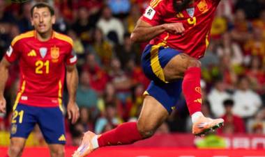 EL INCÓMODO SALUDO DE UN JUGADOR DE ESPAÑA CON TRUMP PORQUE “NO QUERÍA IR A LA CÁRCEL”