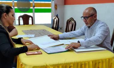 EL IPDUV Y EL MUNICIPIO DE LAGUNA BLANCA FIRMARON UN CONVENIO PARA LA CONSTRUCCIÓN DE VIVIENDAS