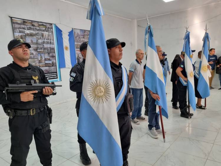 VILLA ÁNGELA: ACTO EN CONMEMORACIÓN DEL "DÍA DE LA AFIRMACIÓN DE LOS DERECHOS ARGENTINOS SOBRE LAS ISLAS MALVINAS Y ESPACIOS MARÍTIMOS CIRCUNDANTES"
