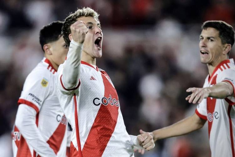 CUÁNDO JUEGA RIVER VS DEPORTIVO RIESTRA