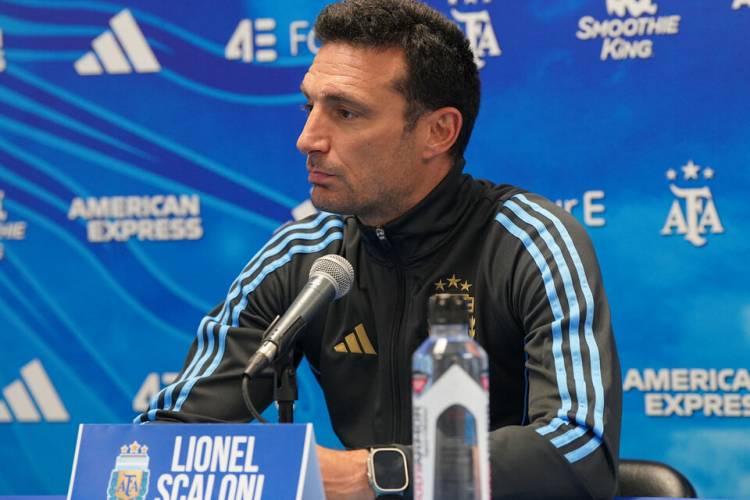 SCALONI CONFIRMÓ LA LISTA DE JUGADORES PARA LA COPA AMÉRICA