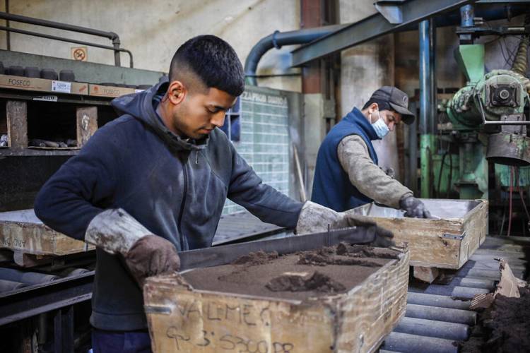 LA CAÍDA NO PARA Y GOLPEA AL EMPLEO