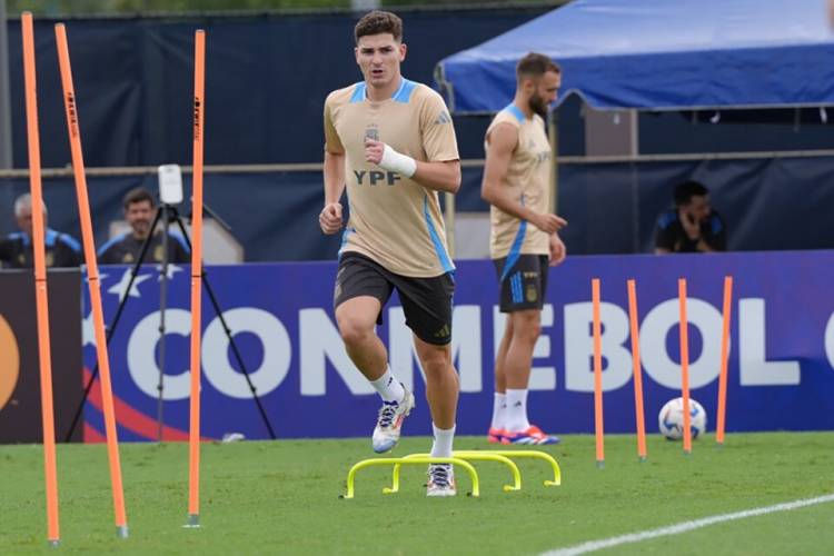 ARGENTINA REALIZÓ OTRA PRÁCTICA ANTES DE LOS CUARTOS DE COPA AMÉRICA