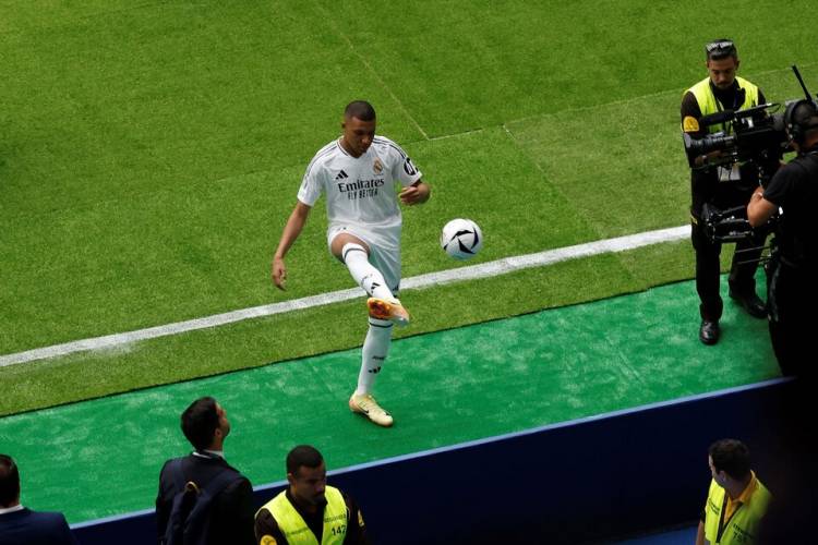 ¿CUÁNDO JUEGA MBAPPÉ SU PRIMER PARTIDO COMO JUGADOR DEL REAL MADRID?