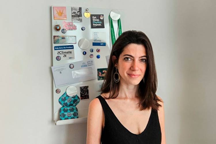 "SOY UNA AGRADECIDA DE LA EDUCACIÓN PÚBLICA Y DEFIENDO EL TRABAJO QUE HACEMOS LAS MUJERES DE CIENCIA"