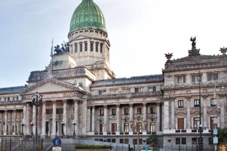 EL GOBIERNO GIRÓ AL CONGRESO EL DNU QUE ASIGNA FONDOS RESERVADOS PARA LA NUEVA SIDE