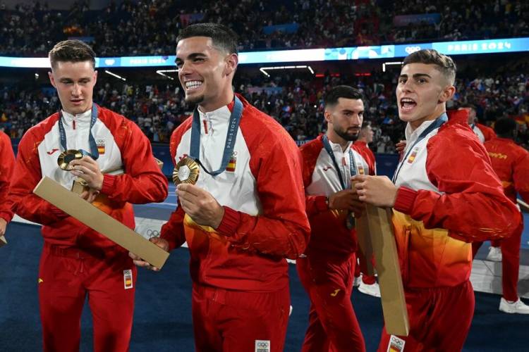 EL FÚTBOL ESPAÑOL TAMBIÉN ES CAMPEÓN OLÍMPICO