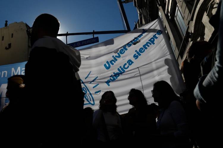 PARO EN LAS UNIVERSIDADES: NO EMPIEZA EL SEGUNDO CUATRIMESTRE POR EL AJUSTE DE MILEI