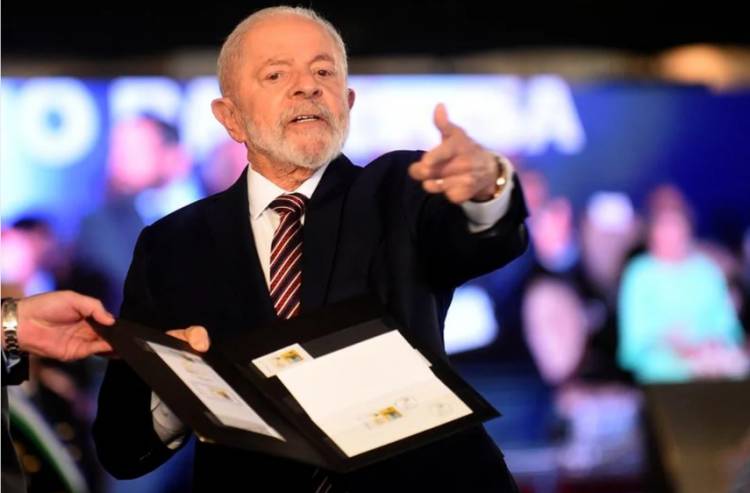 LULA DA SILVA CONTRA ELON MUSK: "NO PORQUE EL TIPO TENGA MUCHO DINERO PUEDE SER IRRESPETUOSO" 