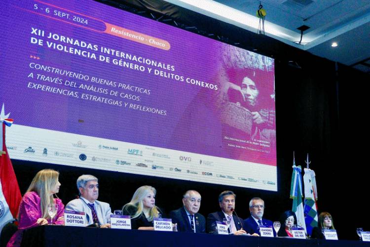 EL GOBERNADOR ZDERO DIO APERTURA A LA XII JORNADAS INTERNACIONALES SOBRE VIOLENCIA DE GÉNERO Y DELITOS CONEXOS