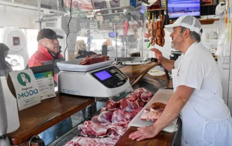 LAS CARNICERÍAS APUESTAN A LAS OFERTAS PARA FRENAR LA CAÍDA DE VENTAS