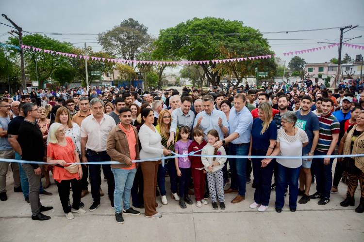 BARRIO UPCP: EL GOBERNADOR ZDERO INAUGURÓ 21 CUADRAS DE PAVIMENTO Y ANUNCIÓ IMPORTANTES OBRAS PARA EL CLUB 
