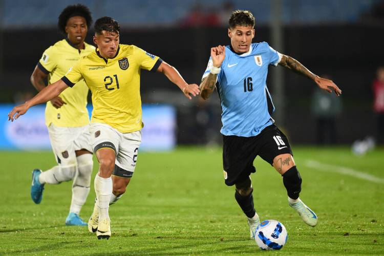 ELIMINATORIAS: EL URUGUAY DE BIELSA EMPATÓ Y HUBO SILBIDOS