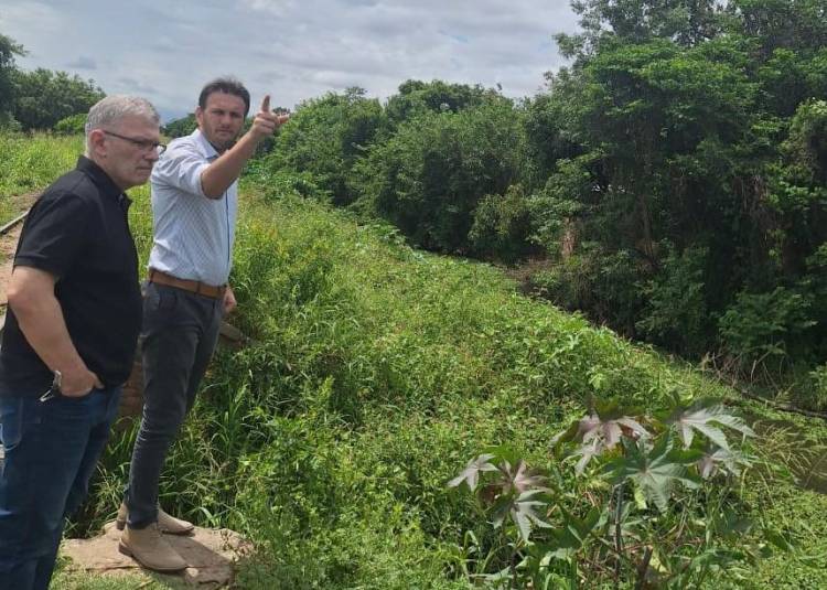FONTANA: LA APA Y EL MUNICIPIO INICIARON UN PLAN INTEGRAL PARA MEJORAR EL DRENAJE URBANO DE LA LOCALIDAD
