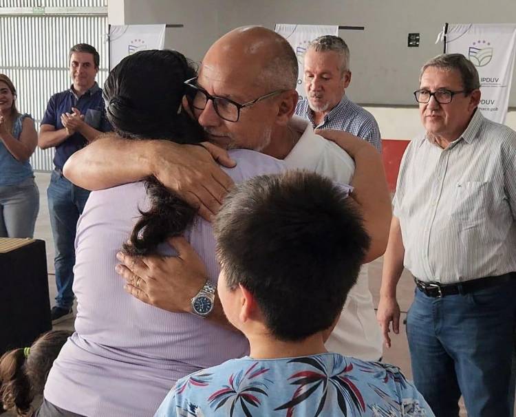 EL IPDUV SORTEÓ VIVIENDAS EN CONCEPCIÓN DEL BERMEJO
