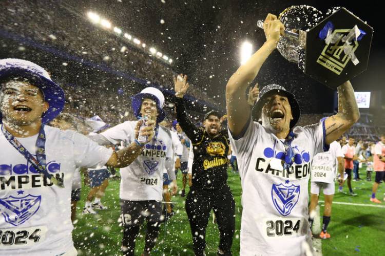 VÉLEZ NO PARA Y VA RUMBO A LA ÚLTIMA PARADA DEL AÑO: EL TROFEO DE CAMPEONES 
