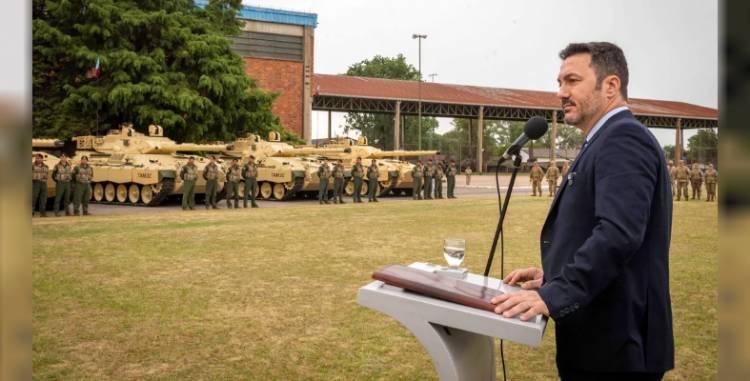 EL GOBIERNO ENVIÓ AL SEANDO EL PEDIDO DE ASCENSO DE MILITARES FRENADOS POR SER PARIENTES DE REPRESORES