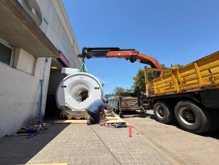 EL HOSPITAL PEDIÁTRICO "DR. AVELINO L. CASTELÁN" RECIBIÓ SU PRIMER RESONADOR EN EL MARCO DE UNA OBRA TRANSFORMADORA