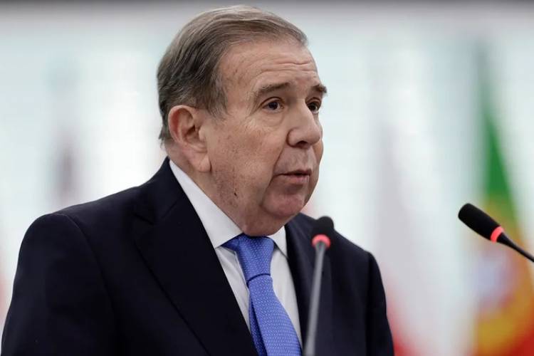 MILEI RECIBE A GONZÁLEZ URRUTIA, UN PRESIDENTE QUE NO ES
