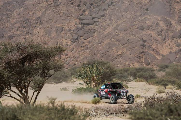 RALLY DAKAR: CAVIGLIASSO Y PERTEGARINI SE MANTIENEN AL FRENTE