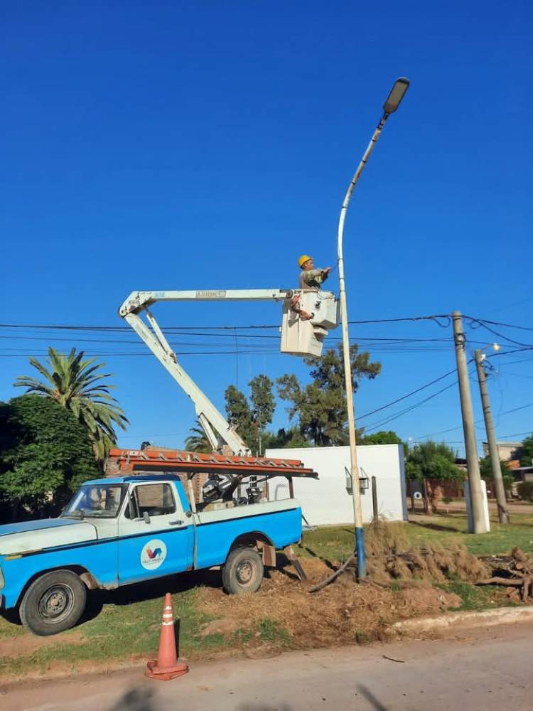 TRABAJO INTEGRAL DEL MUNICIPIO EN LA MEJORA DEL ALUMBRADO PUBLICO