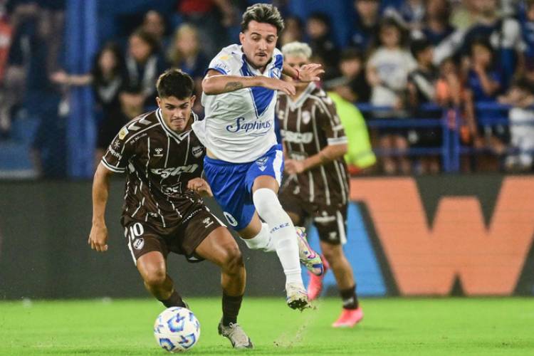 LIGA PROFESIONAL: PLATENSE DERROTÓ A VÉLEZ EN EL AMALFITANI