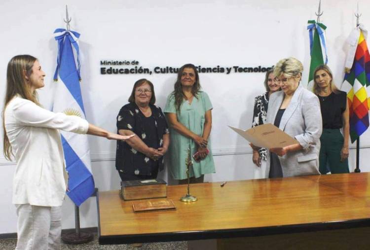 EDUCACIÓN: LA MINISTRA NAIDENOFF TOMÓ JURAMENTO A LA NUEVA SUBSECRETARIA DE COORDINACIÓN PRESUPUESTARIA Y FINANCIERA