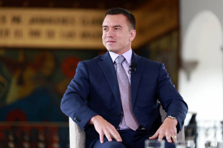 ECUADOR: NOBOA DENUNCIÓ FRAUDE ELECTORAL, PERO LA UNIÓN EUROPEA Y LA OEA LO DESCARTAN