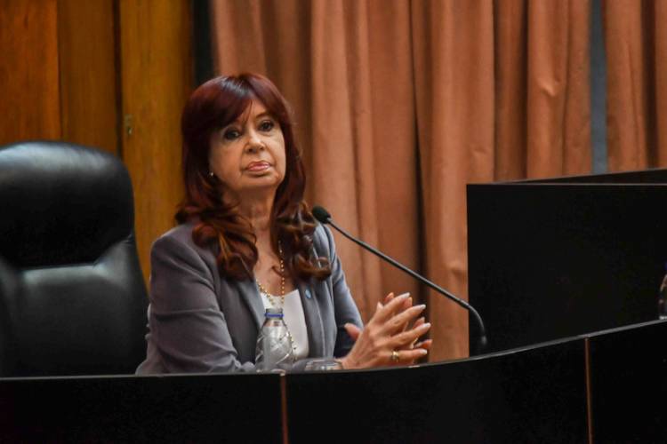 CRISTINA KIRCHNER PRESENTÓ EL RECURSO PARA QUE LA CONDENA POR LA CAUSA VIALIDAD LLEGUE A LA CORTE SUPREMA
