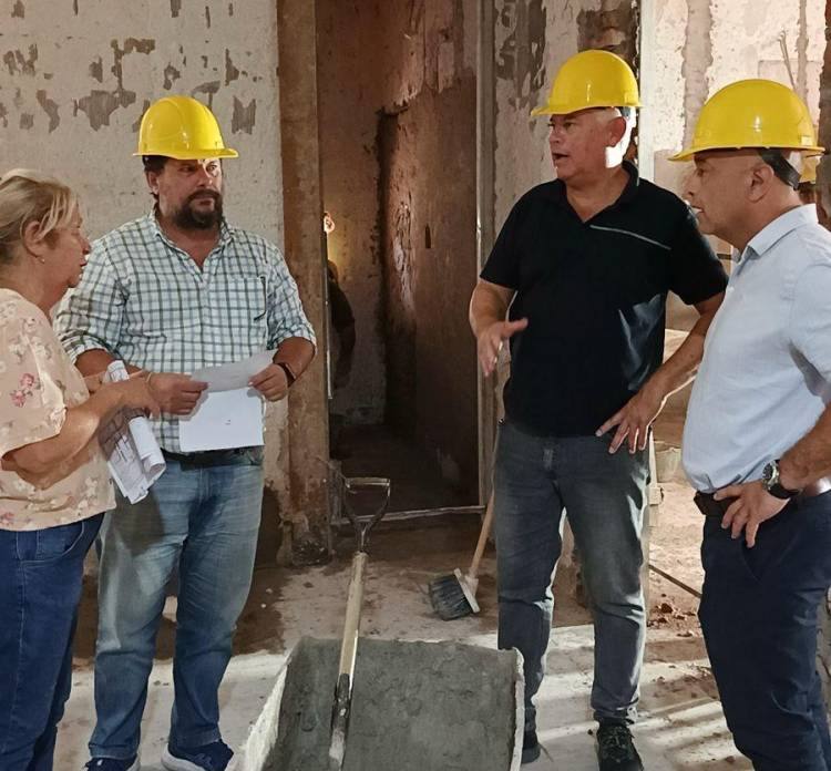 GRAL. SAN MARTÍN: EL GOBIERNO PROVINCIAL AVANZA CON OBRAS CLAVES EN EL HOSPITAL “FÉLIX PÉRTILE”