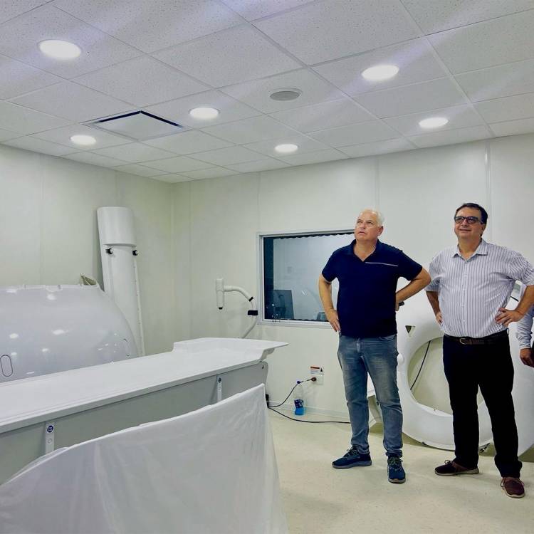 RESISTENCIA: EL GOBIERNO PROVINCIAL VERIFICÓ LOS AVANCES DE OBRAS EN EL HOSPITAL PEDIÁTRICO “DR. AVELINO CASTELÁN”
