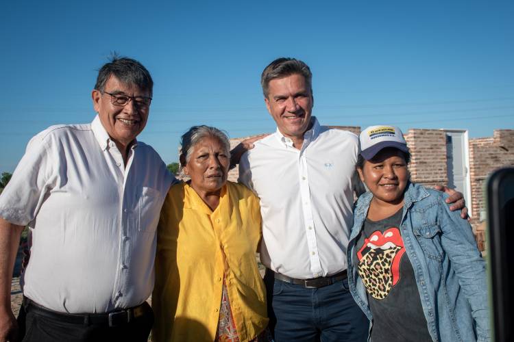 PARAJE RANCHO VIEJO, LA LEONESA: EL GOBERNADOR ZDERO VERIFICÓ EL AVANCE DE OBRAS DE VIVIENDAS