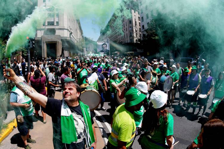 PARO Y MOVILIZACIÓN CONTRA LOS DESPIDOS EN CAPITAL HUMANO