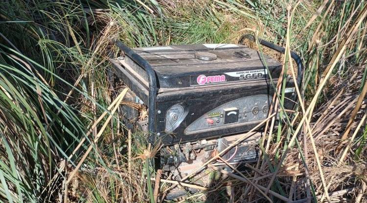 SIGUIERON LAS HUELLAS Y HALLARON UN GENERADOR ELÉCTRICO SUSTRAÍDO