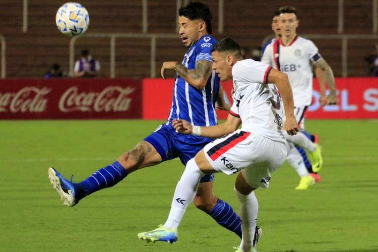 LIGA PROFESIONAL: SAN LORENZO DEJÓ PASAR LA CHANCE DE SER LÍDER