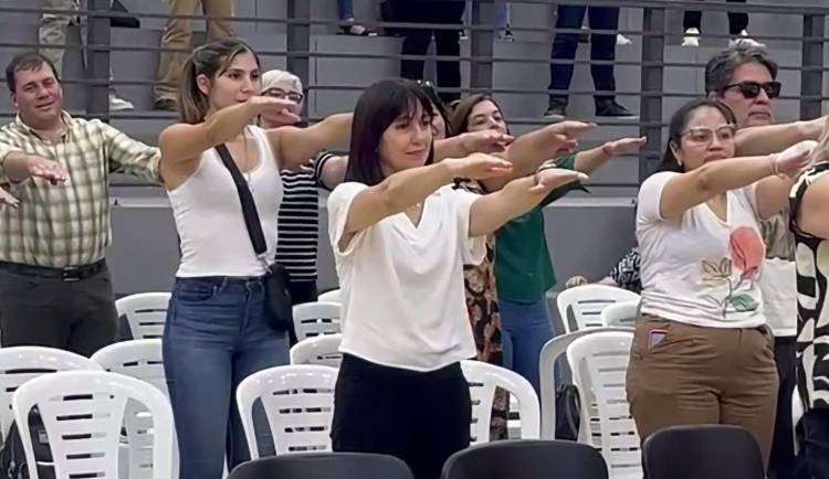 RED APRENDE: CUATRO JORNADAS INTENSAS DE FORMACIÓN DOCENTE PARA FORTALECER EL LIDERAZGO E INNOVACIÓN EDUCATIVA
