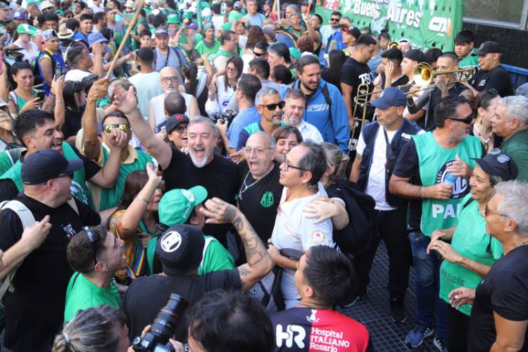 ANTE EL PELIGRO DE NUEVOS DESPIDOS MASIVOS  