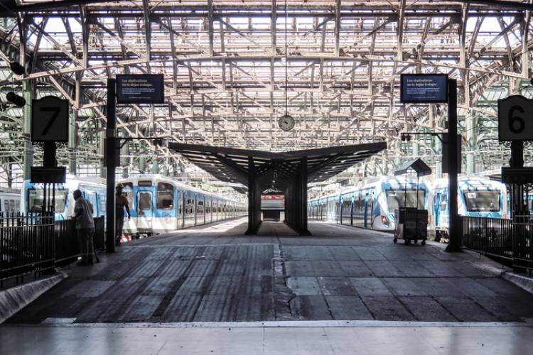 PARO GENERAL DEL JUEVES 10 DE ABRIL: CÓMO FUNCIONARÁN SUBTES, TRENES Y COLECTIVOS 